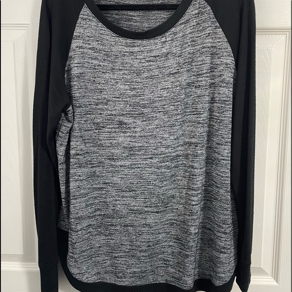 GAP Sweatshirt
